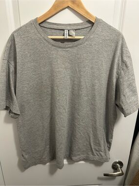 H&M Classic Grey Women’s Crewneck Basic T-Shirt